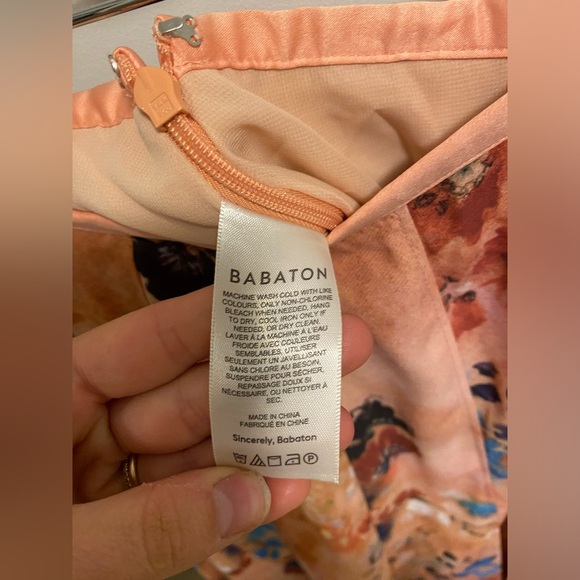 Babaton Skirt (S: 8) - Picture 2 of 4